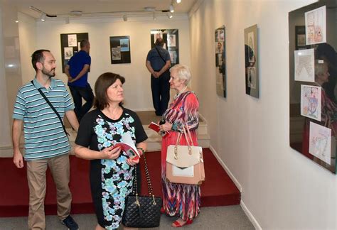 Galerija U Mostaru Otvorena Izlo Ba Hrvatske Karikature Str