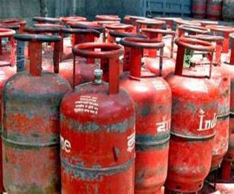 Lpg Cylinder New Price New Update Lpg Cylinder Costlier By Rs