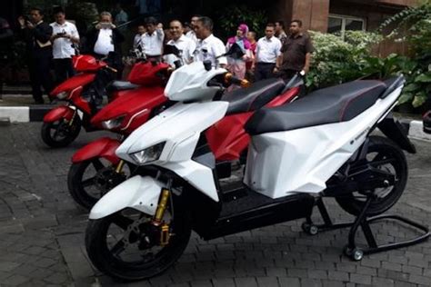 Terus Berkembang Populasi Motor Listrik Di Indonesia Tembus Ribu