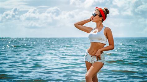 Wallpaper Sea Jean Shorts Portrait Belly Red Lipstick Hair Band