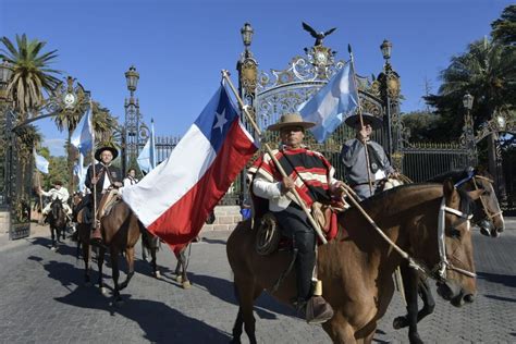 Carrusel Qu Signific El Dise O De Cada Carro De Las Reinas De