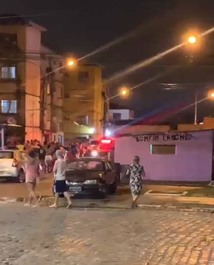 Confus O Entre Vizinhos Deixa Um Baleado Em Macei Veja V Deo