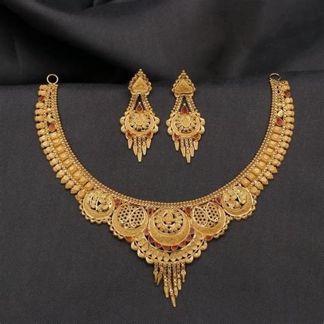 Pin By Chaudhry On Jewelry Designs Delicate Gold Jewelry Gold Bridal