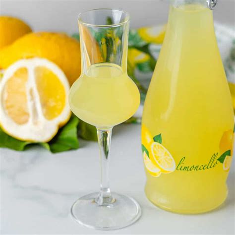 Limoncello Spritz Easy Summer Cocktail Cooking With Ayeh