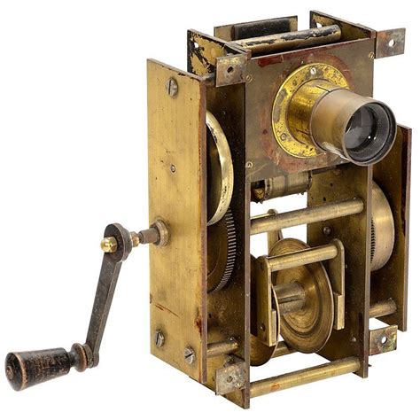 Kinematograph by Bünzli & Continsouza, c. 1897 Sold for 12000 euro Antique Cameras, Old Cameras ...