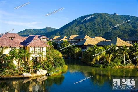 Hainan Sanya Yalong Bay Villa Hotel Stock Photo Picture And