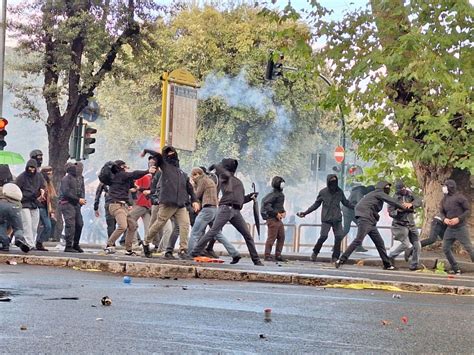 Scontri A Roma Tra Manifestanti Pro Palestina E Forze Dell Ordine