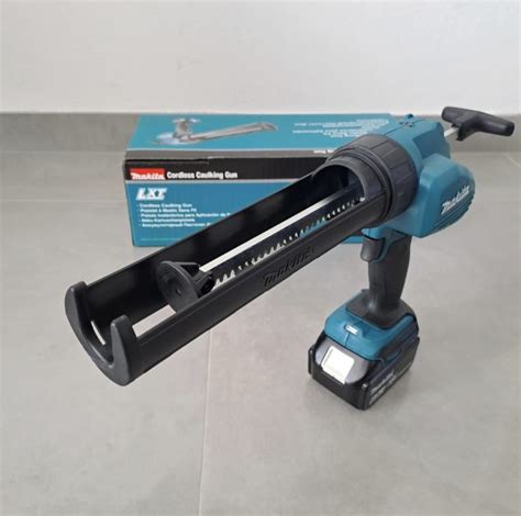 Makita aku pištolj za silikon DCG180Z