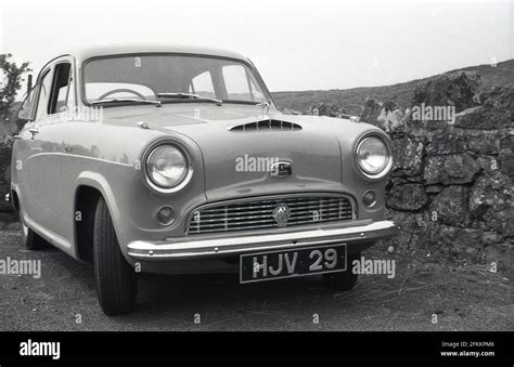 1950s austin cambridge hi-res stock photography and images - Alamy