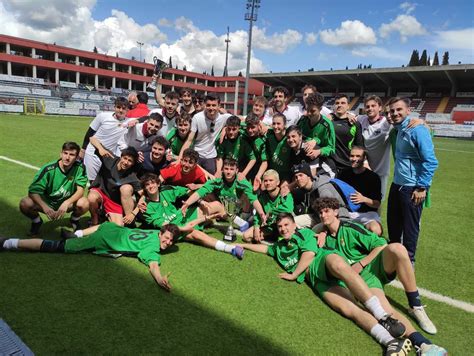 Grande Successo Allo Stadio Comunale Dell Aquila Per La Partita Del