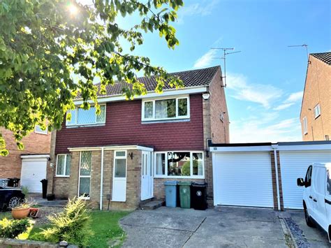 Lynden Avenue Gonerby Hill Foot Grantham Ng31 2 Bed Semi Detached