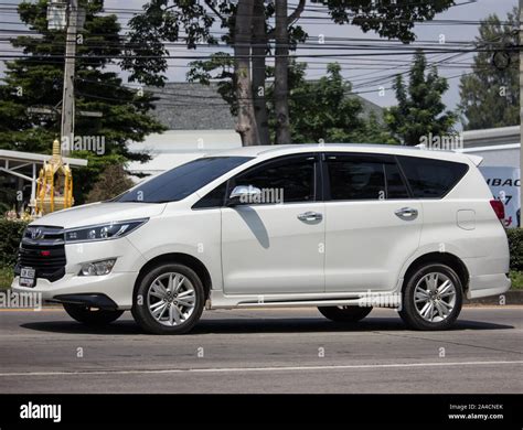 Innova Car White