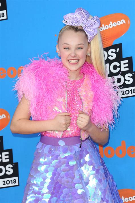 Jojo Siwa 2018 Nickelodeon Kids Choice Awards • Celebmafia