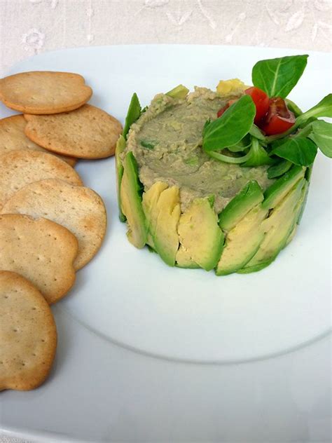 Charo y su Cocina PATÉ DE AGUACATE Y BONITO TRADICIONAL Paté de