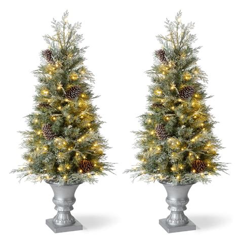 Glitzhome 2pk 4 Ft Pre Lit Artificial Pine Christmas Porch Tree