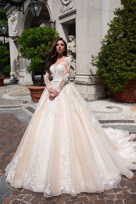 Amelie Rocky 2018 Full Sleeve Sheer Lace Bridal Wedding Dress Ball