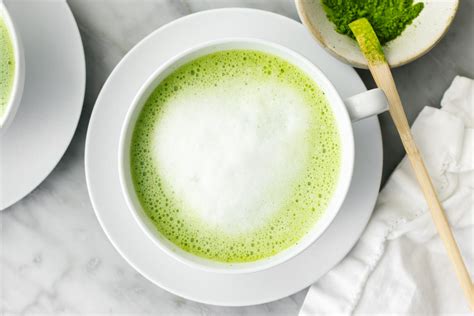 Matcha Latte - Downshiftology