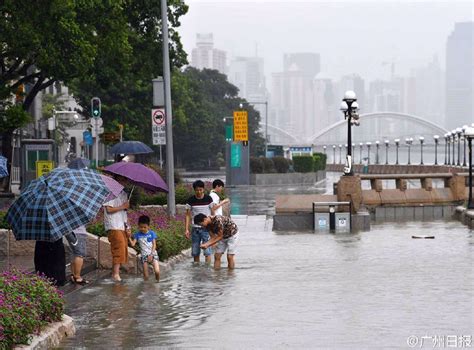 台风叠加天文大潮 珠江堤岸有部分水浸组图 国际在线