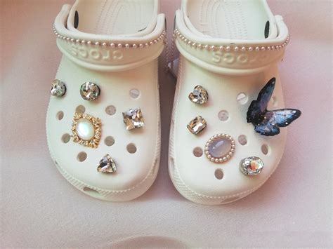 Easiest Way To Put Charms On Crocs At Dana Jones Blog