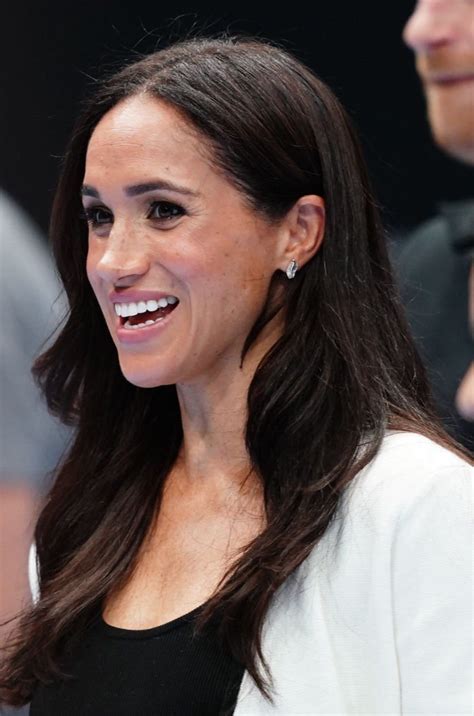 Meghan Markle S Legs Caught The Eye At The Invictus Games