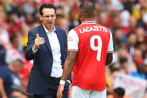 Unai Emery Gives Positive Alexandre Lacazette Injury Update After Early