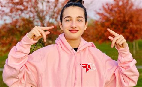 FaZe Clan's First Deaf, Female Gamer -- 14-Year-Old 'Ewok' -- Is Latest Twitch Departee To Sign ...