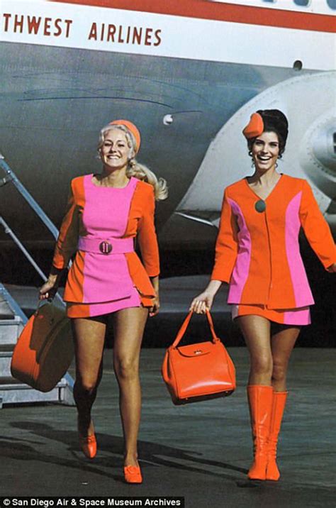 A Photographic Historical Look At The Sexy Stewardesses Of The 1960s 1980s Rare Historical Photos