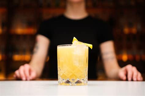 Penicillin Cocktail Recipe by DrinksWorld