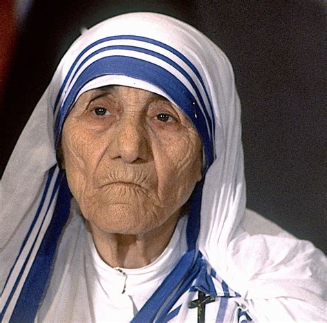 Madre Teresa de Calcuta biografía misiones premios muerte