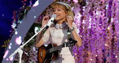 Agt Winner Grace Vanderwaal Amazes At Her First Las Vegas Show Grace