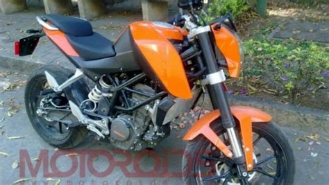 Ktm Bajaj Sale Al E In India Spuntano Fuori Le Prime Foto Spia