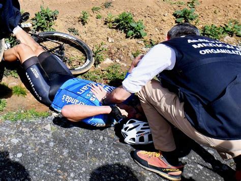 Drama Bei Paris Roubaix Radsport Nach Tod Von Michael Goolaerts Unter Schock