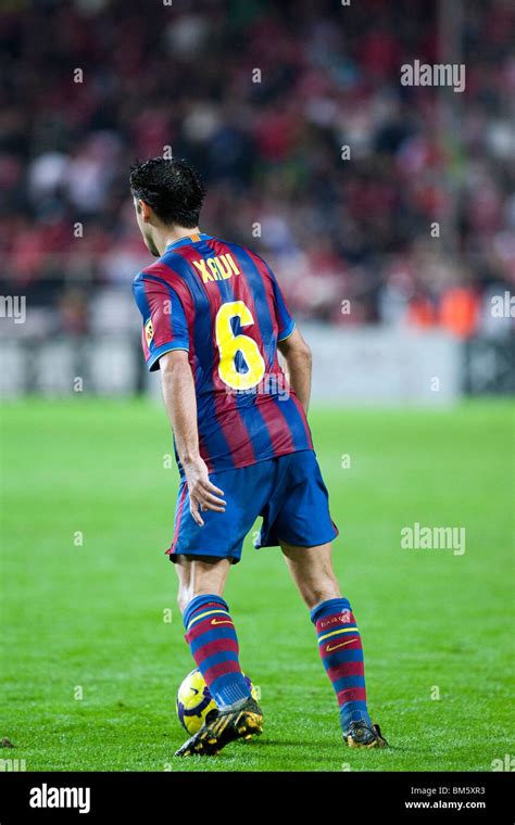 Xavi Hernandez Hi Res Stock Photography And Images Alamy