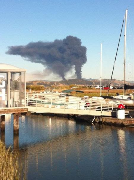 Photos Fire Burning At Chevron Refinery In Richmond Abc7 San Francisco