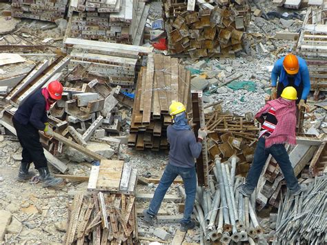 Incidente Sul Lavoro Operaio Precipita Da Tetto E Muore A Castelfiorentino