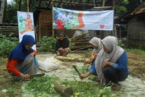 Pelatihan Pembuatan Pupuk Organik Bersama Rumah Zakat Republika Online