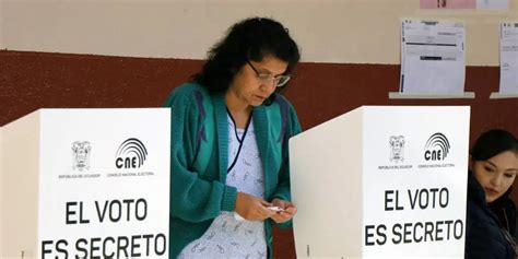 Abren Los Centros De Votación En Ecuador Para Elección