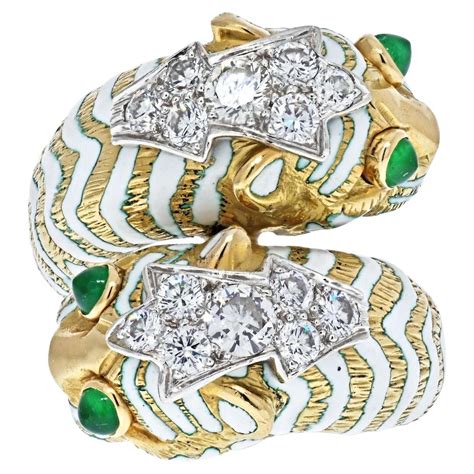 David Webb Diamond Emerald Gold And Platinum Leopard Ring At Stdibs