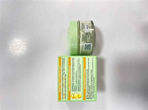 کرم روز ویتامین سی گارنیر Garnier مدل Brightening Day Cream حجم 50 میل ...