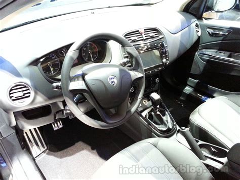 Lancia Delta interior