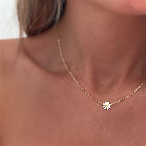 Daisy Necklace Tiny Daisy Necklace Sunflower Necklace Daisy - Etsy UK