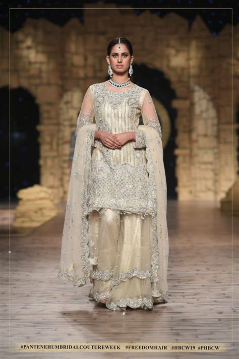 Aisha Farid Lhr 19 Bridal Couture Week Bcw2018