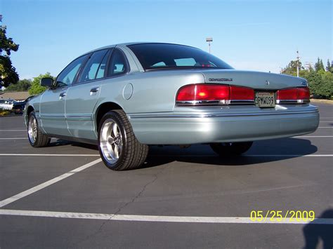 1995 Ford Crown Victoria Lx 14 Mile Drag Racing Timeslip Specs 0 60