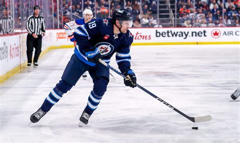 Winnipeg Jets Stock Watch Training Camp Risers Fallers And Roster