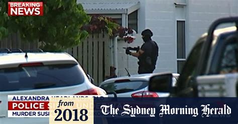 Video Police Surround Sunshine Coast Property In Manhunt