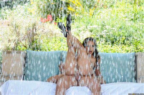 Jynx Vs Lee 0786 Porn Pic