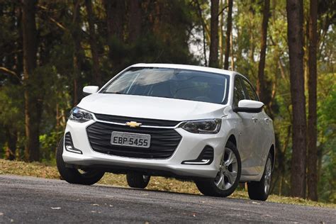 Chevrolet Onix Plus x Hyundai HB20S veja o duelo dos sedãs compactos