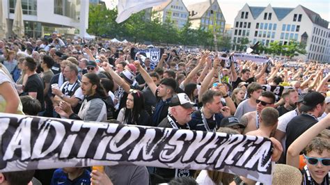 Ssv Ulm Fu Ball Dauerkarten Dfb Pokal Bundesliga So L Uft