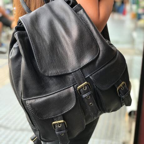 Mochila De Cuero Vacuno Grande Negro Arpelli Marroquineria