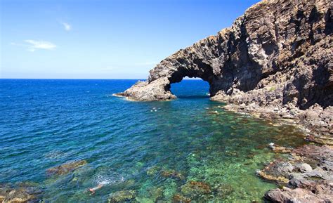 Pantelleria Come Arrivare E Cosa Vedere